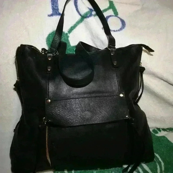 Sold - Picture 1 of 13